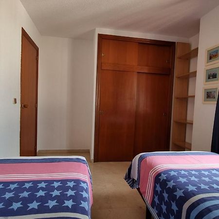 Atico Con Terraza Y 2 Habitaciones En Casco Antiguo Benidorm Kültér fotó
