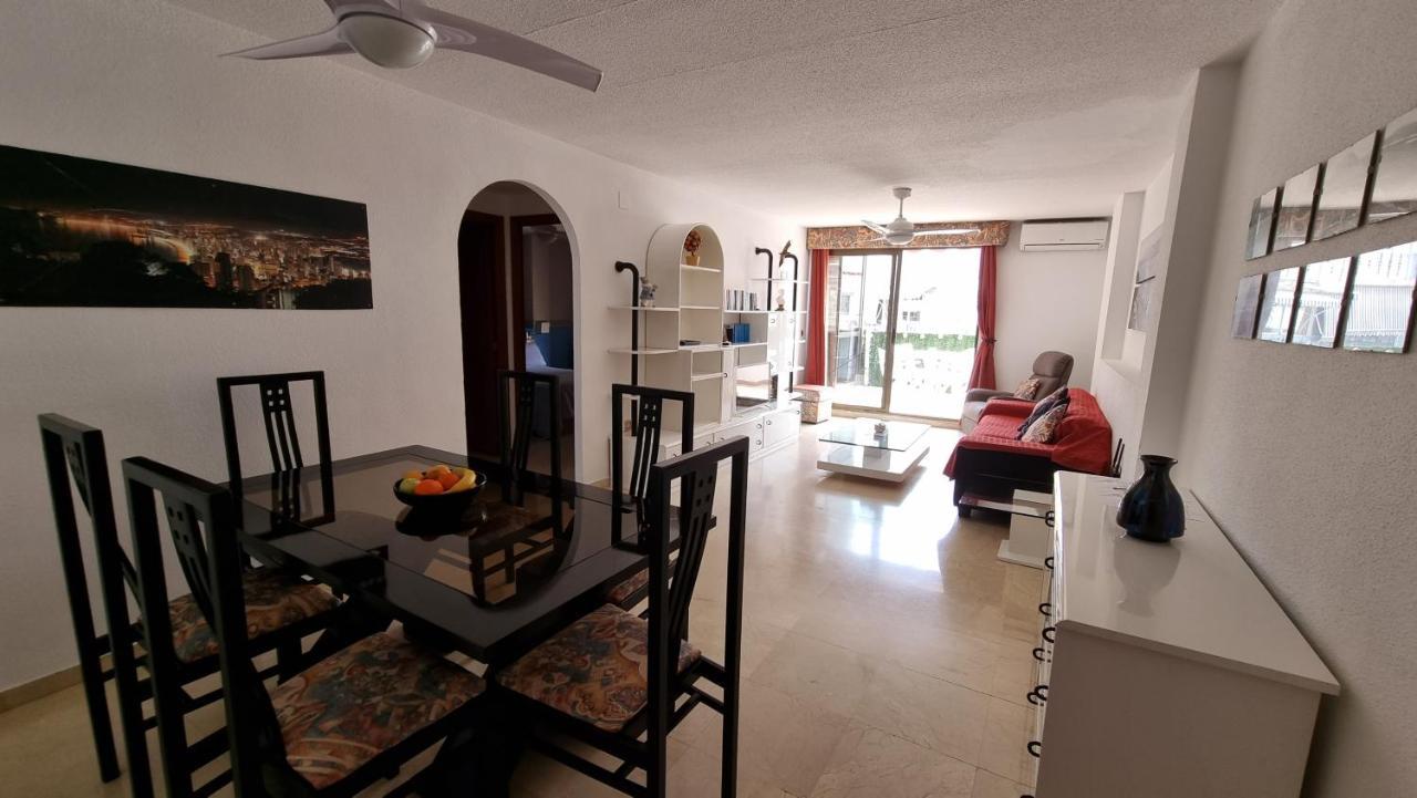Atico Con Terraza Y 2 Habitaciones En Casco Antiguo Benidorm Kültér fotó