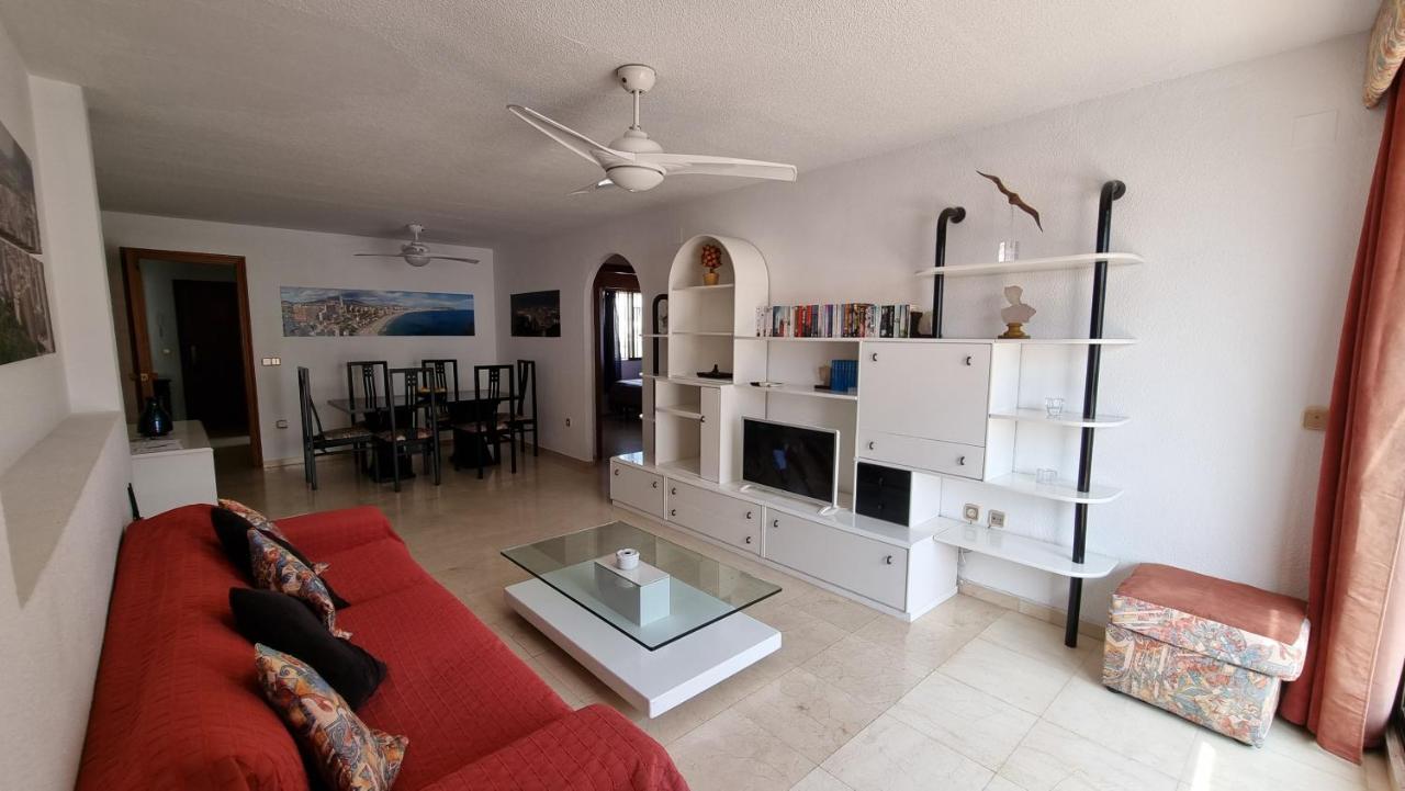 Atico Con Terraza Y 2 Habitaciones En Casco Antiguo Benidorm Kültér fotó